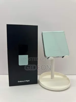 New Samsung Galaxy Z Flip5 256 GB Black