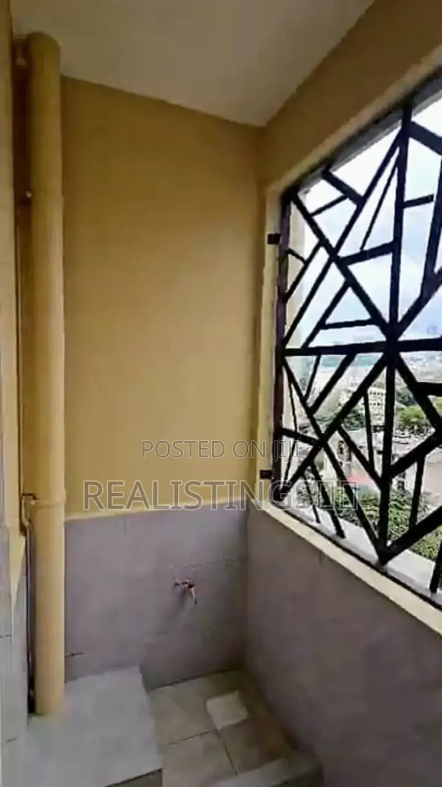 3bdrm Apartment in Kariakoo for sale