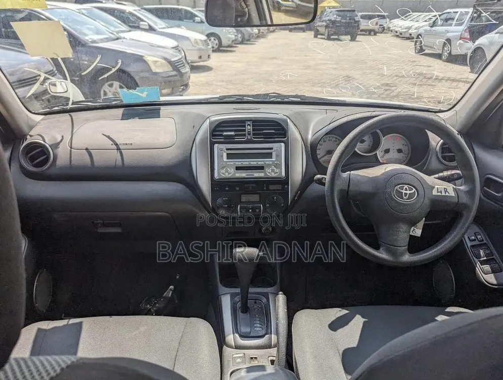 Toyota RAV4 2005 White