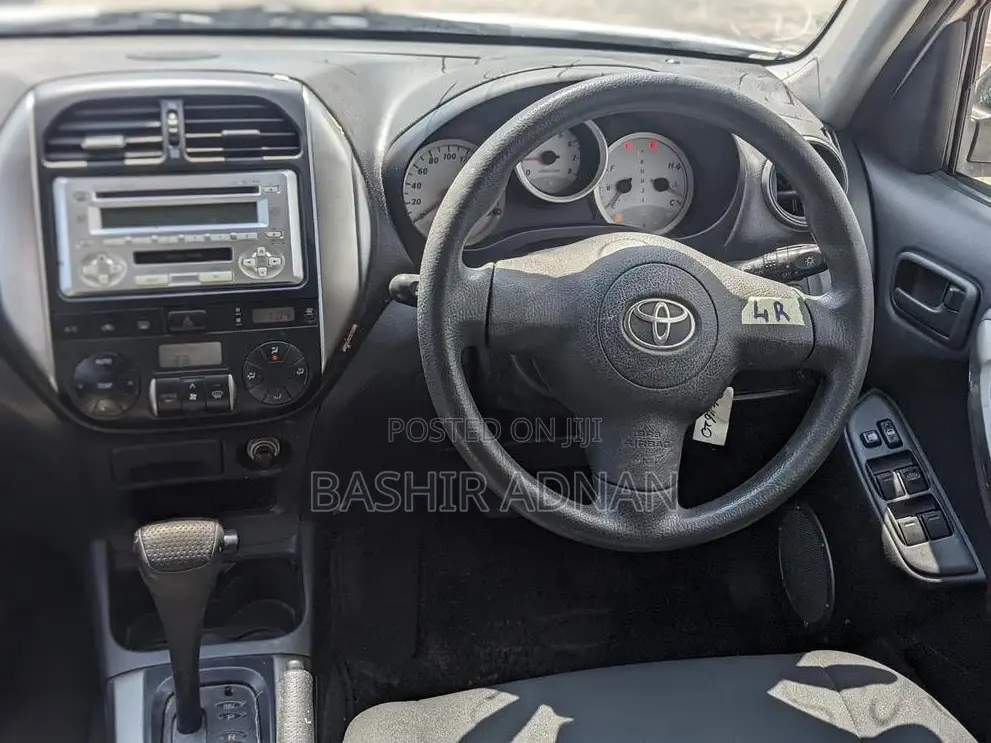 Toyota RAV4 2005 White