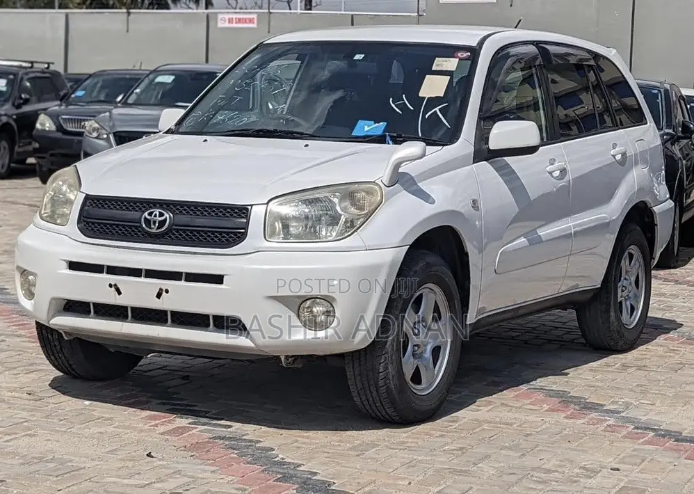 Toyota RAV4 2005 White