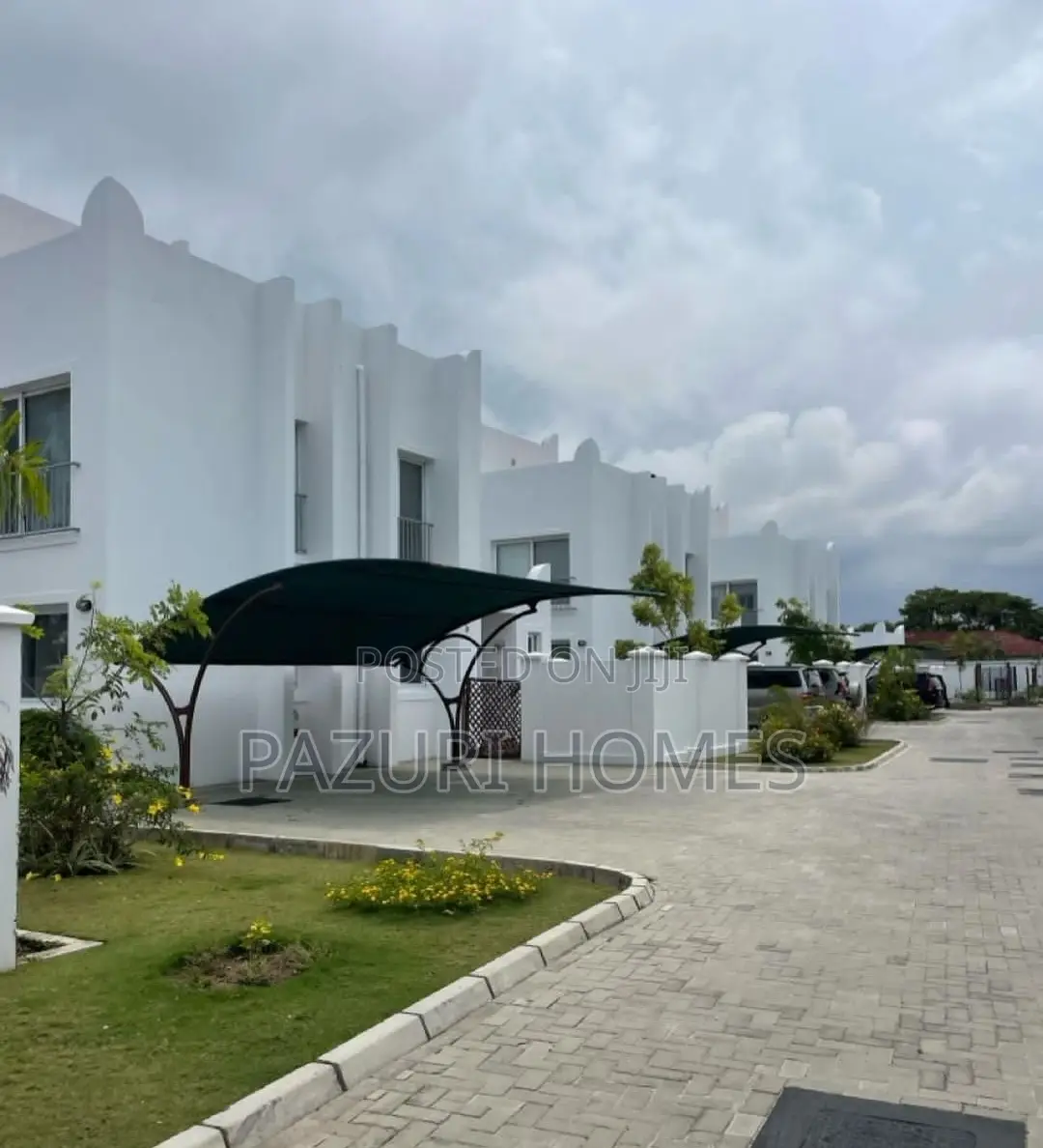 4bdrm Villa in Masaki for rent