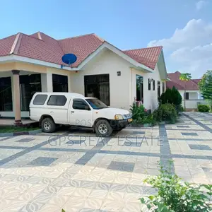 5bdrm House in Korogwe Kilungule, Kinondoni for sale