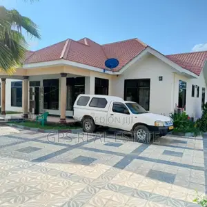 5bdrm House in Korogwe Kilungule, Kinondoni for sale
