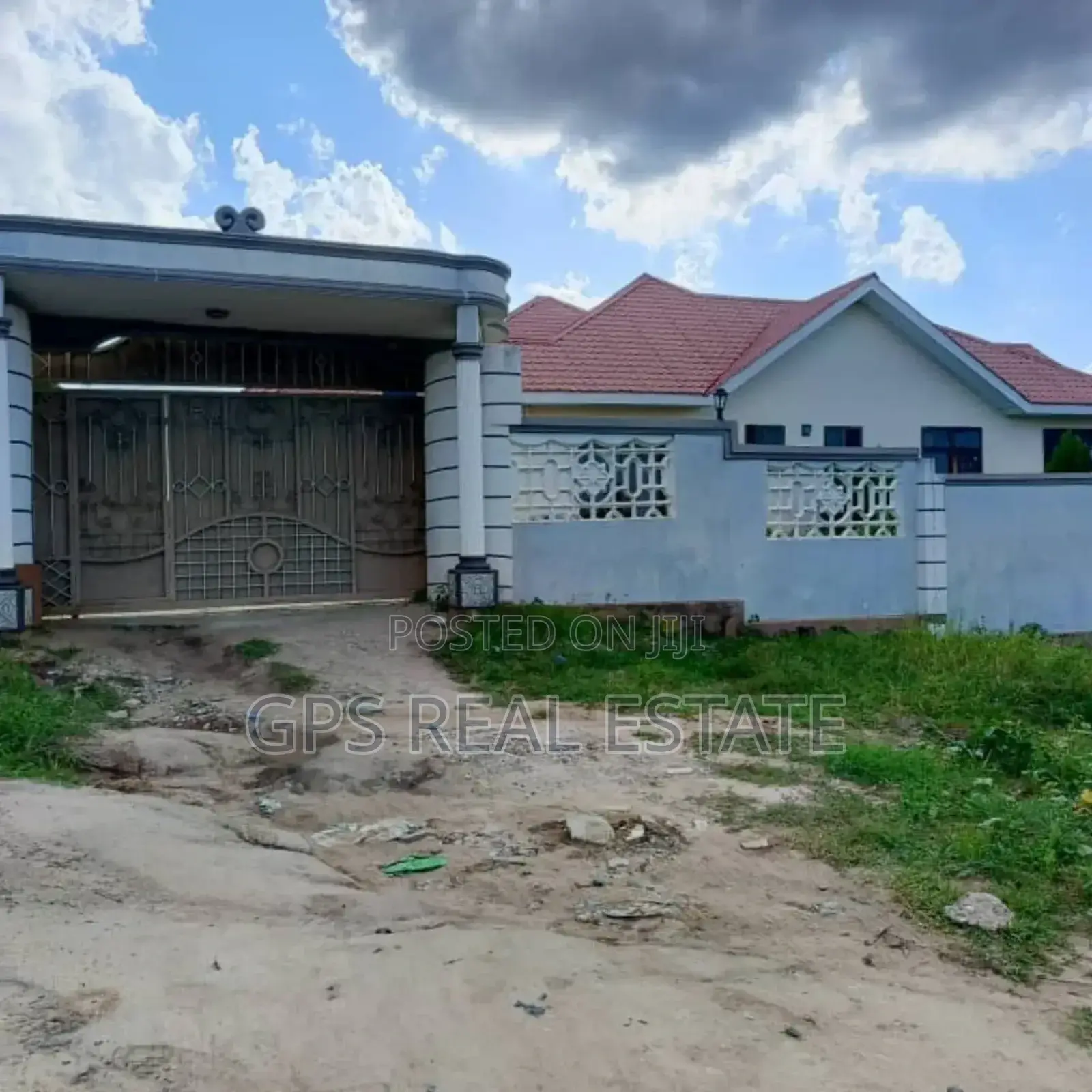 5bdrm House in Korogwe Kilungule, Kinondoni for sale