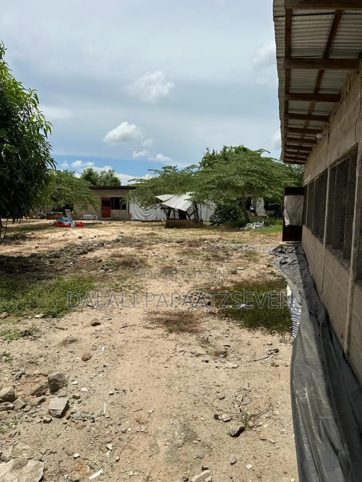 Shamba Lenye Ukubwa Wa Heka 1 Na Nusu Linauzwa Lipo Bagamoyo