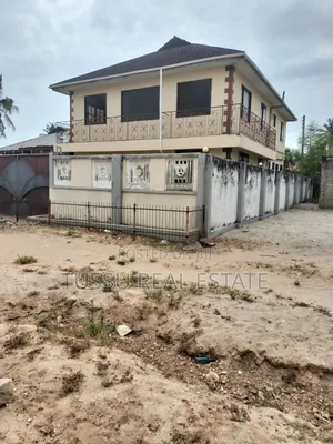 5bdrm House in Ununio Mahaba Beach, Kinondoni for sale