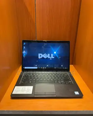 New Laptop Dell Latitude 5300 8GB Intel Core I7 SSD 256GB
