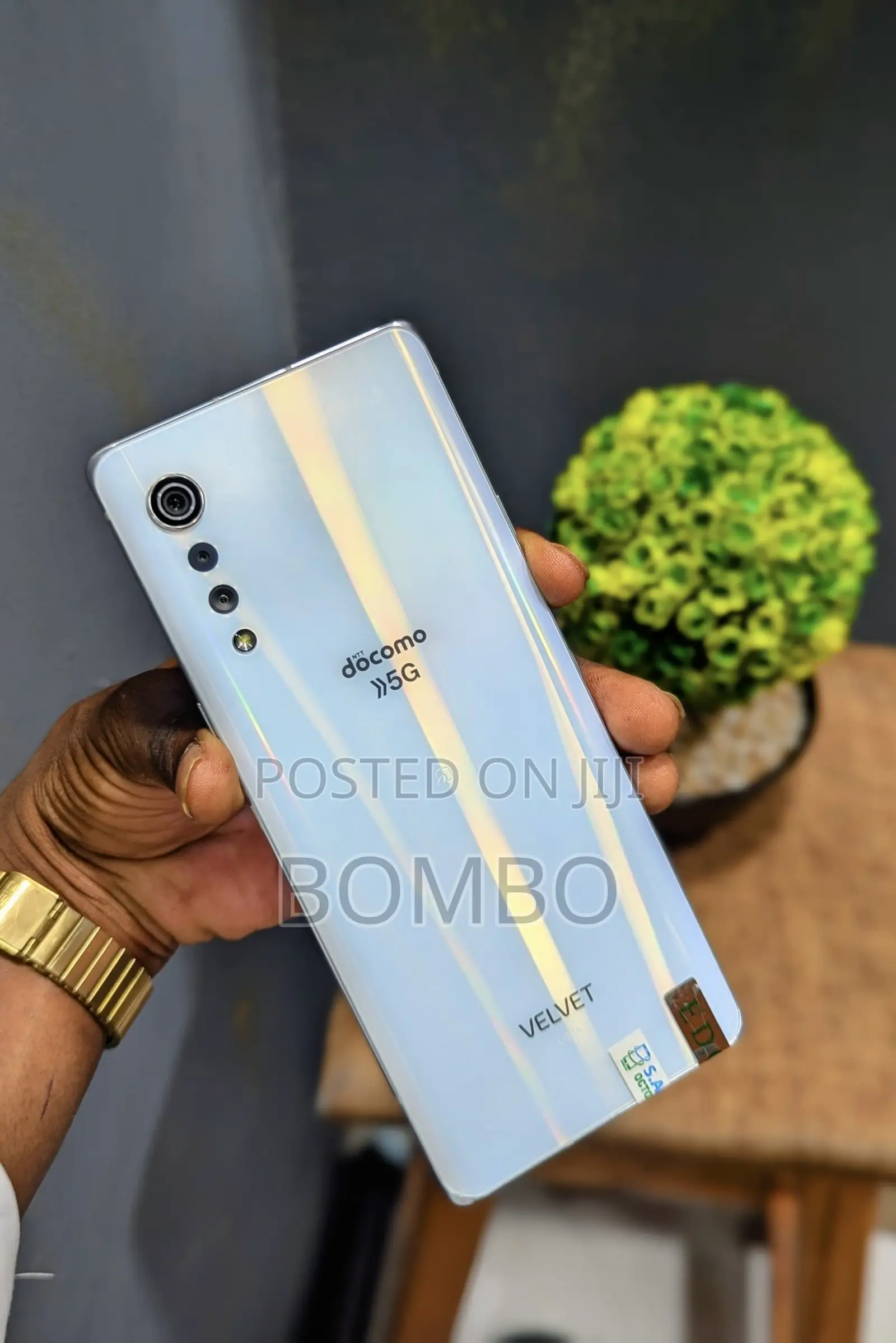 LG Velvet 128 GB White