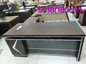 Executive Table( Meza Ya Ofisin)