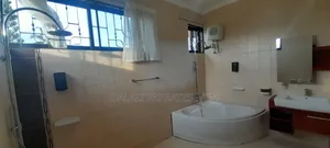 Furnished 6bdrm House in Dalalipapaatzseven, Kinondoni for rent