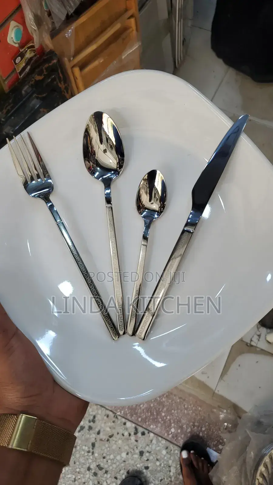Silver Cuttery 24pcs, 6fork, 6spoon, 6teaspoon, 6knife