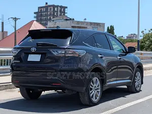 Toyota Harrier 2014