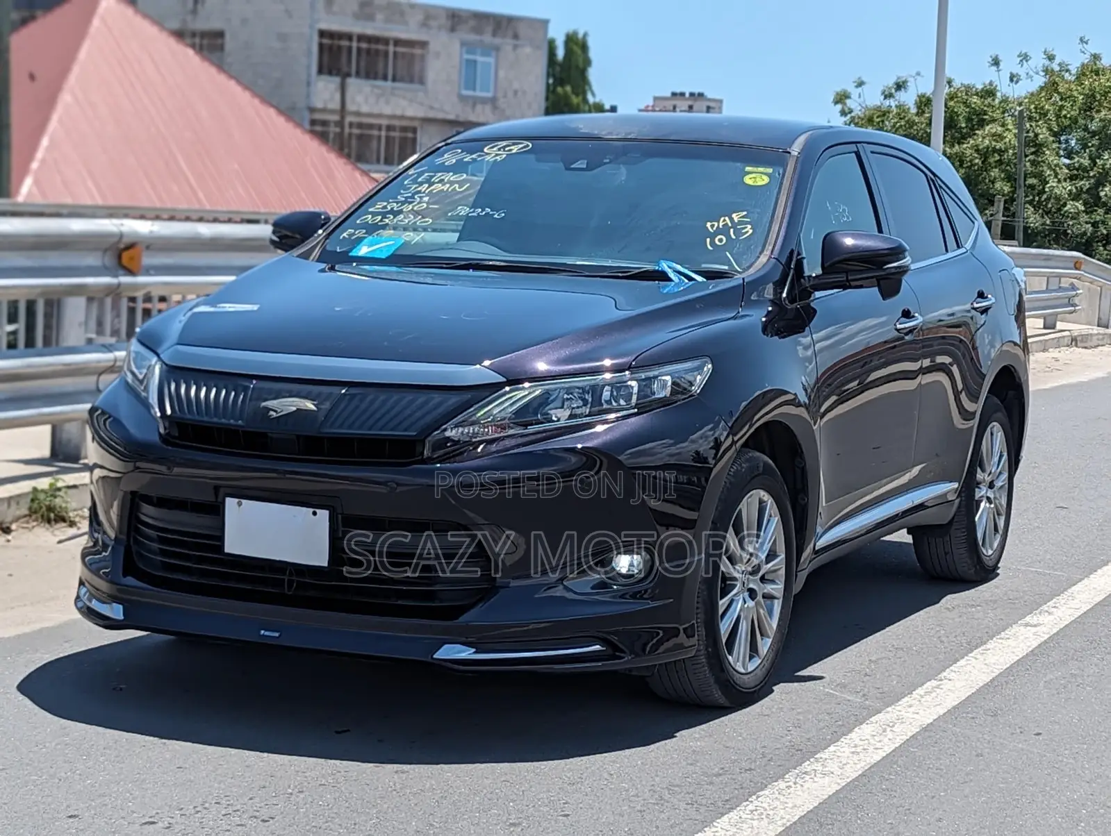 Toyota Harrier 2014