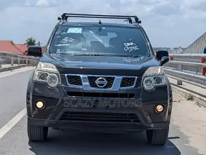 Nissan X-Trail 2012 Black