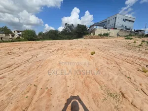 Kiwanja SQM 3000 Kinauzwa Goba Triple B