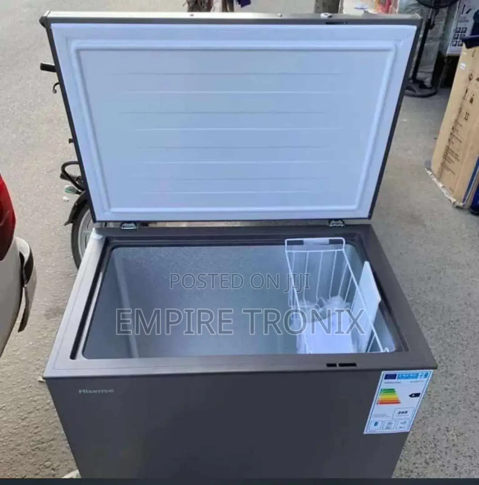 Hisense Chest Freezer 198L Grey H245CF