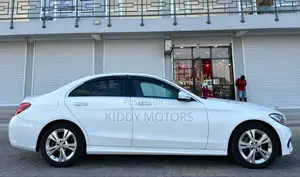 Mercedes-Benz C-Class 2014 White