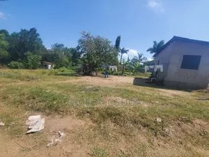 Kiwanja SQM 120O Kinauzwa Madale Mivumoni