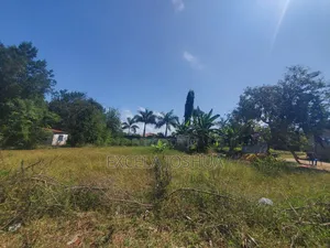 Kiwanja SQM 120O Kinauzwa Madale Mivumoni