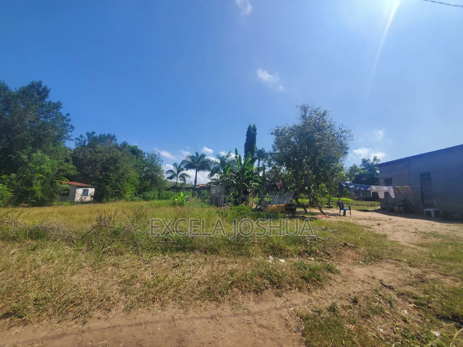 Kiwanja SQM 120O Kinauzwa Madale Mivumoni