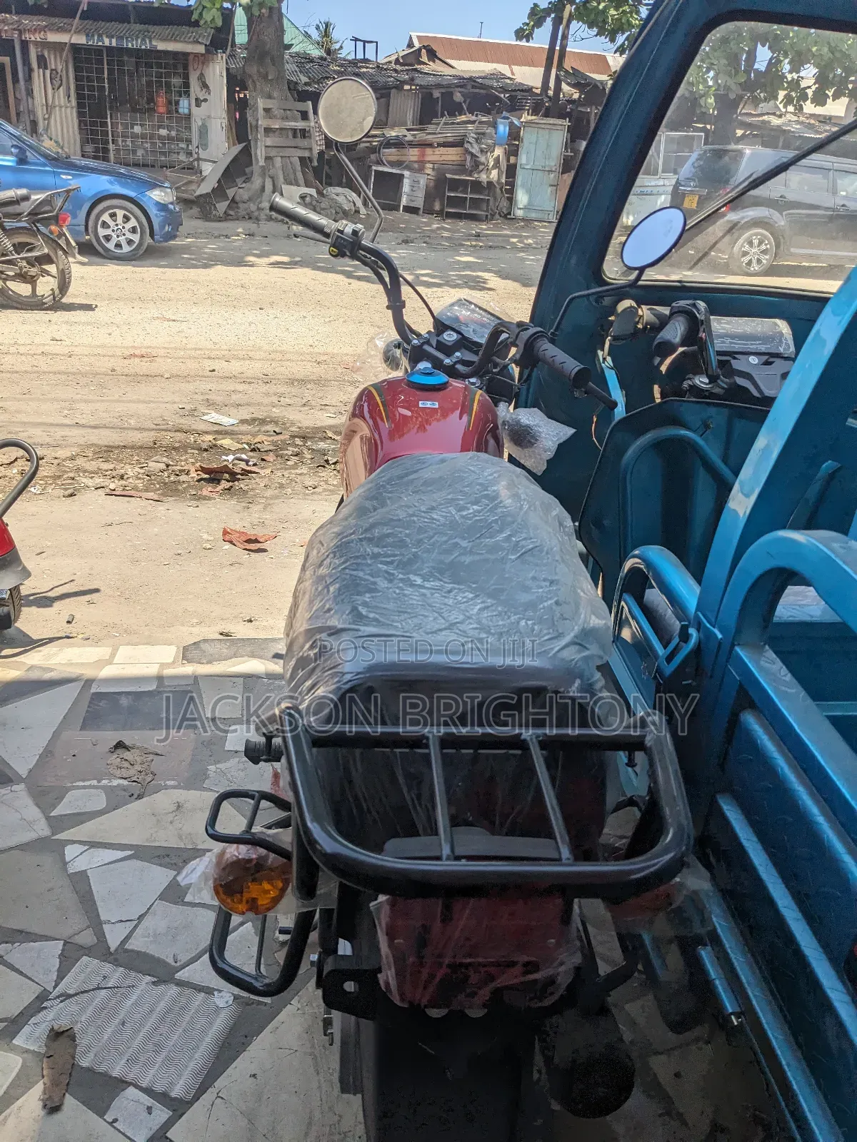 New Honda CB 2024 Red