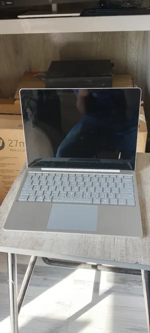 Laptop Microsoft Surface Go 8GB Intel Core I5 SSD 256GB