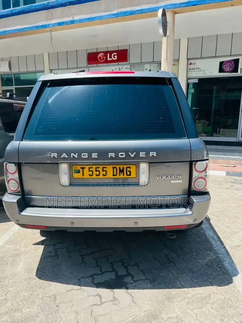Land Rover Range Rover Vogue 2010 Silver