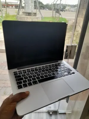 Laptop Apple MacBook Pro 2015 16GB Intel Core I5 SSD 512GB