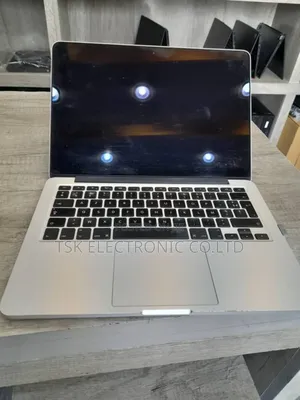Laptop Apple MacBook Pro 2015 16GB Intel Core I5 SSD 512GB