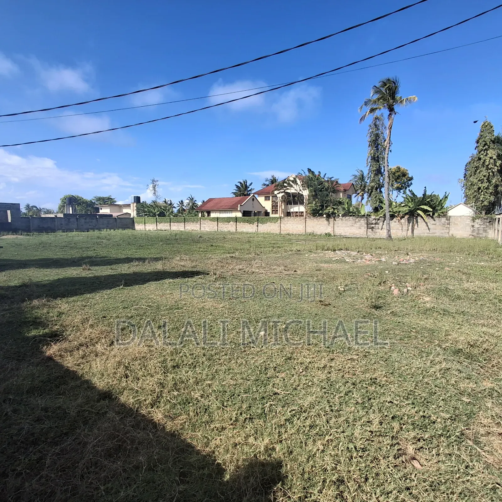 Plot for Sale Bahari Beach .!