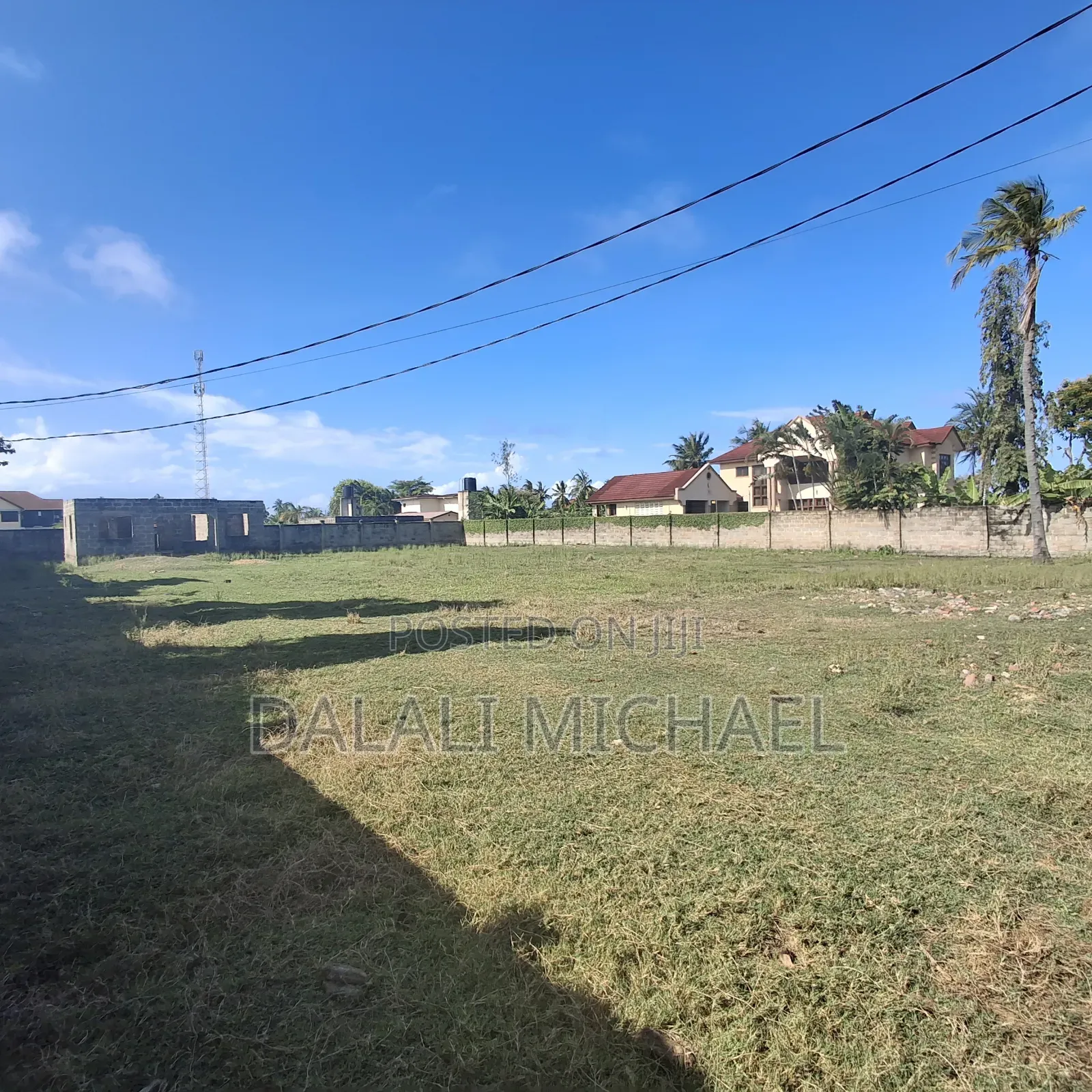 Plot for Sale Bahari Beach .!