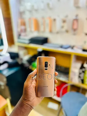 Samsung Galaxy S9 Plus 64 GB Gold