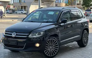 Volkswagen Tiguan 2012 Black