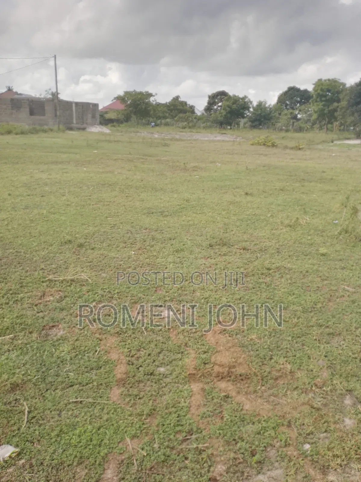 Eneo Sqmita 400 Linauzwa Milioni 6.5 Bombambili Njia Nne.