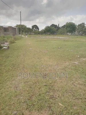 Eneo Sqmita 400 Linauzwa Milioni 7.5 Ukonga Bombambili.