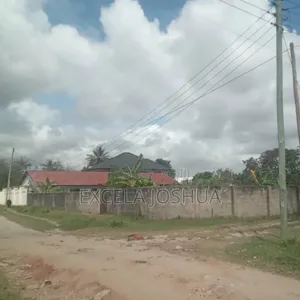 Kiwanja SQM 927 Kinauzwa Tegeta Block C