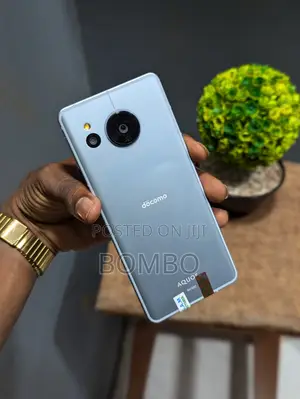 Sharp Aquos sense7 128 GB Silver