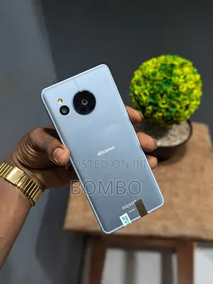 Sharp Aquos sense7 128 GB Silver