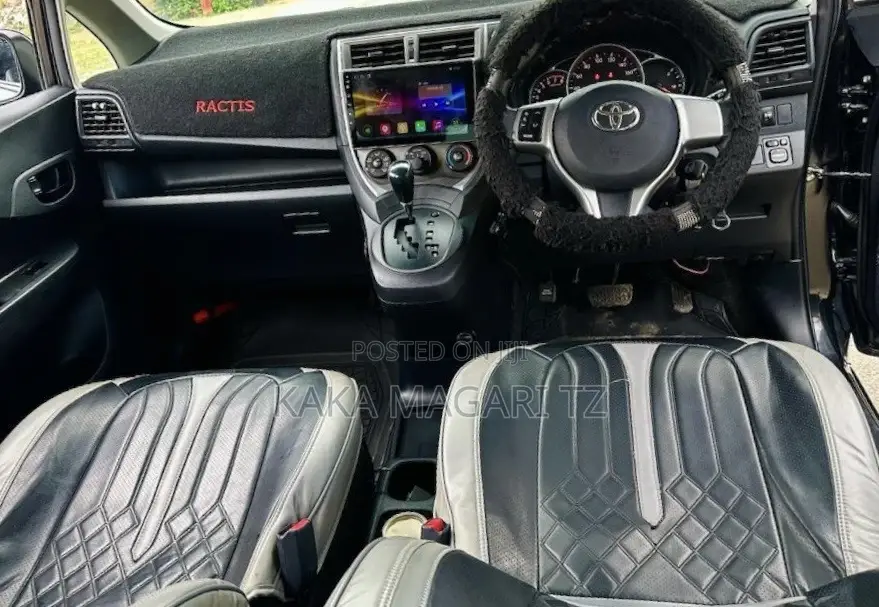 Toyota Ractis 2012 Black