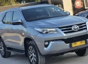 Toyota Fortuner 2017 Silver