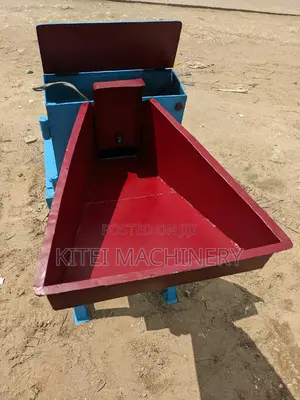 Mashine Ya Kusaga Karanga Kuwa Unga