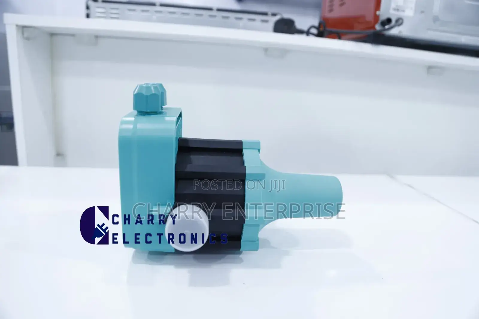 MR Uk PRESSURE/PUMP CONTROLLER
* 0.5hp - 1.5hp