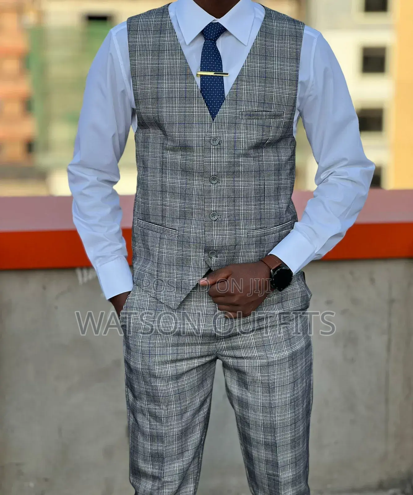 Half Suits/Suruali Na Kizibao