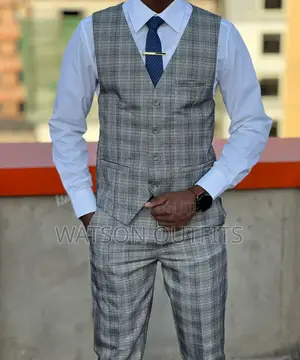 Half Suits/Suruali Na Kizibao