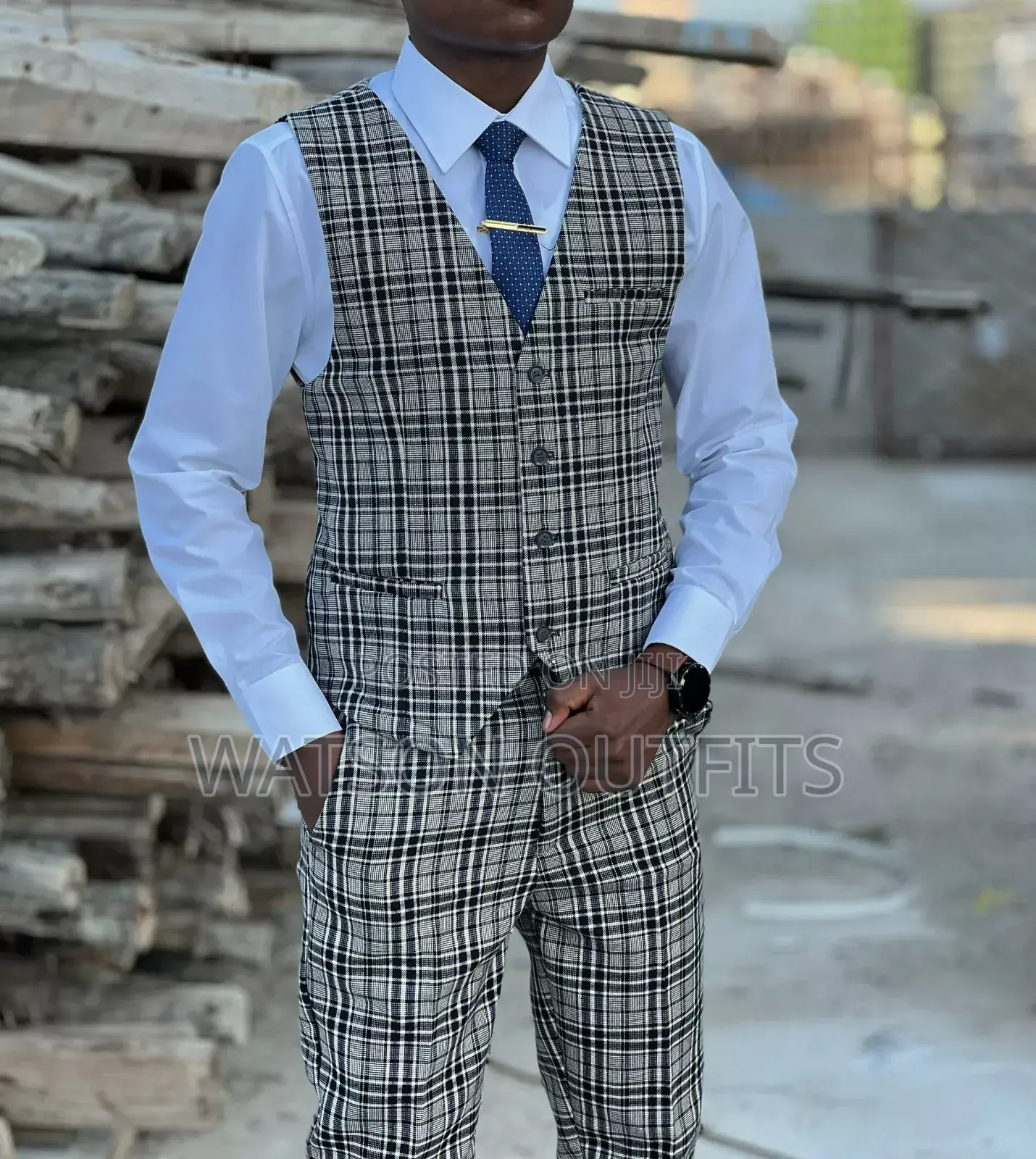 Half Suits/Suruali Na Kizibao