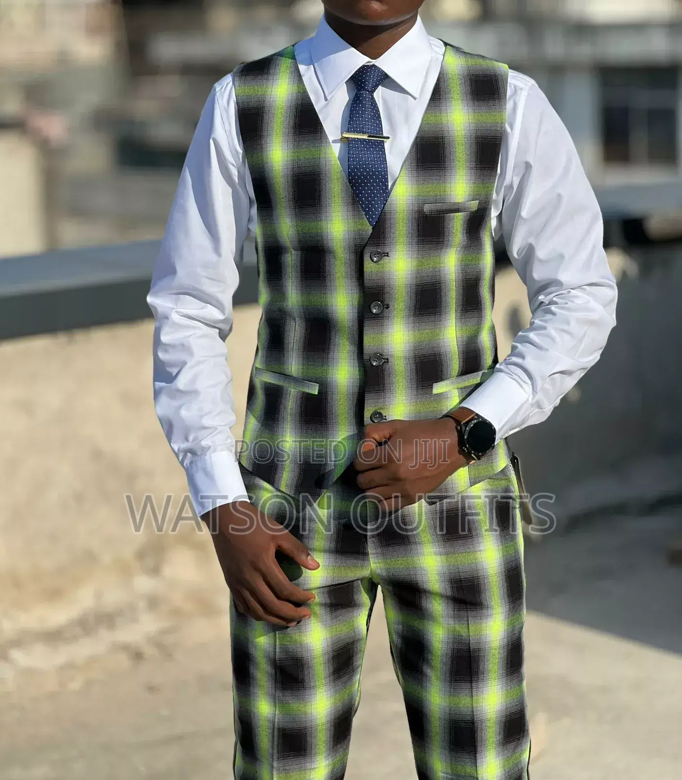 Half Suits/Suruali Na Kizibao