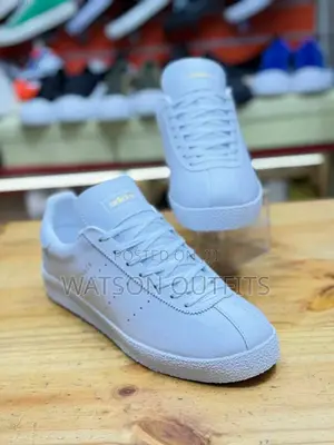 New Adidas Topanga