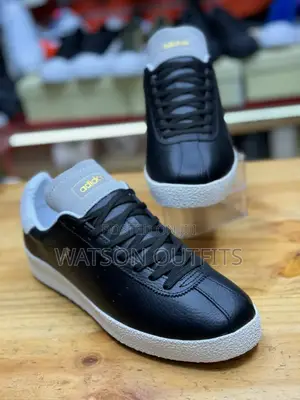 New Adidas Topanga