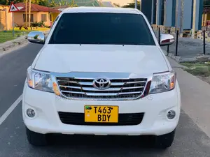 Toyota Hilux 2008 White